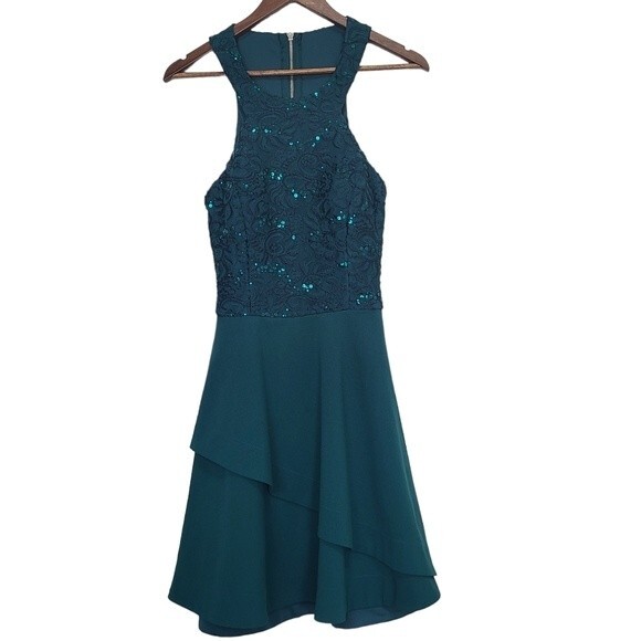 Xtraordinary Forest Emerald Green Floral Sequin Junior Sz 13 Ruffle Prom Dress - Picture 1 of 16